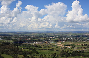 landscape photo of town under clear blue sky during daytime HD wallpaper